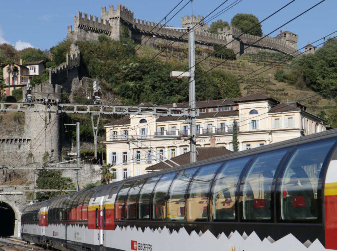 01_Gotthard Panorama Express_Bellinzona 1_©SBB CFF FFS